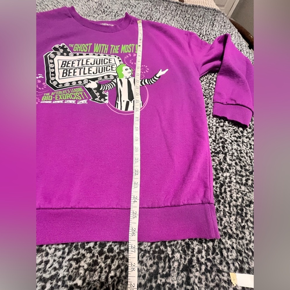 Beetlejuice Graphic Sweatshirt - Picture 6 of 10